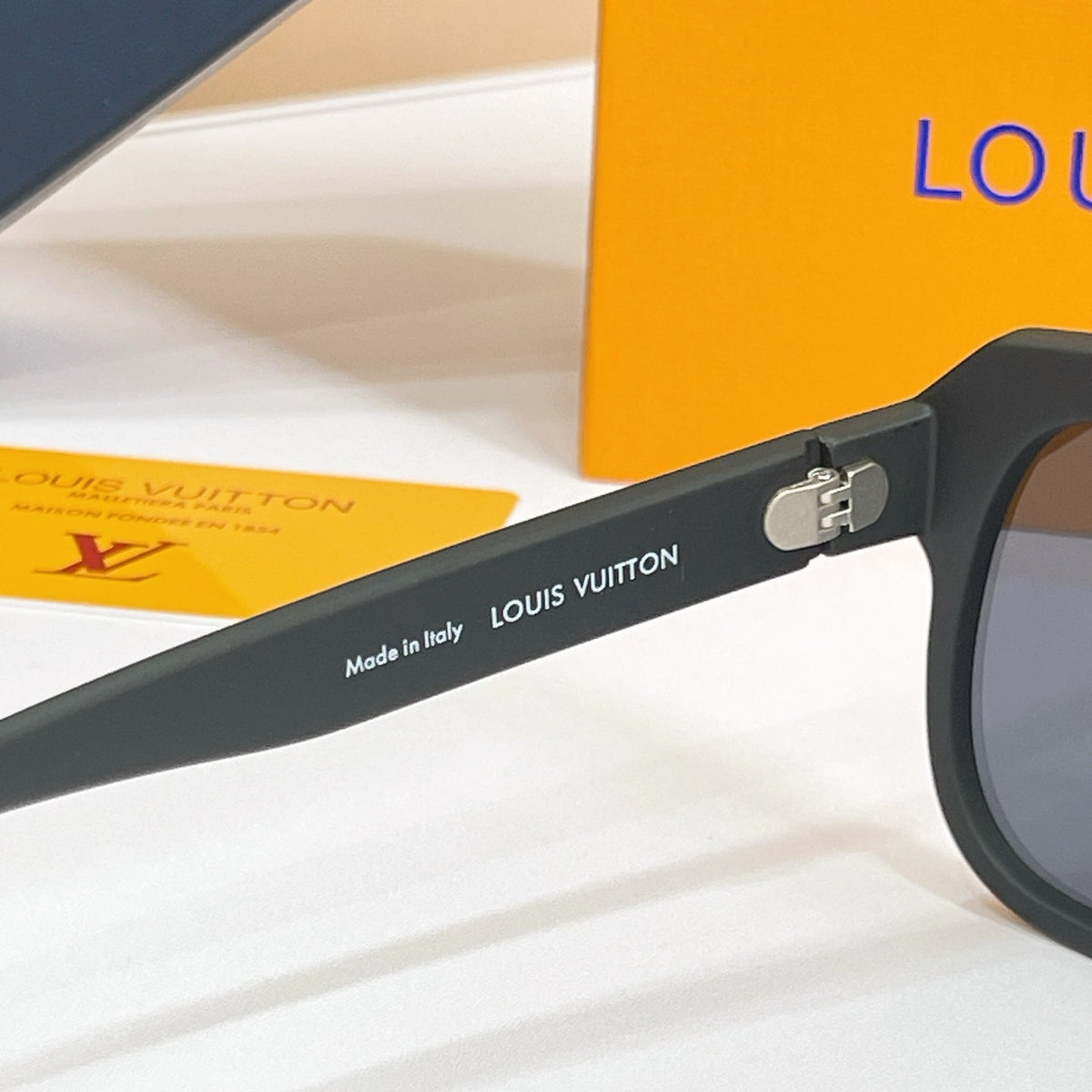 Louis Vuitton Z2878U Sunglasses