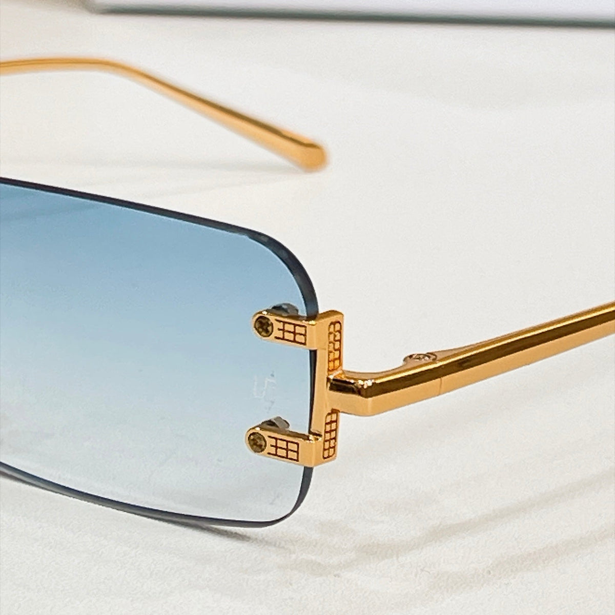 Linda Farrow LFL/1131 Sunglasses